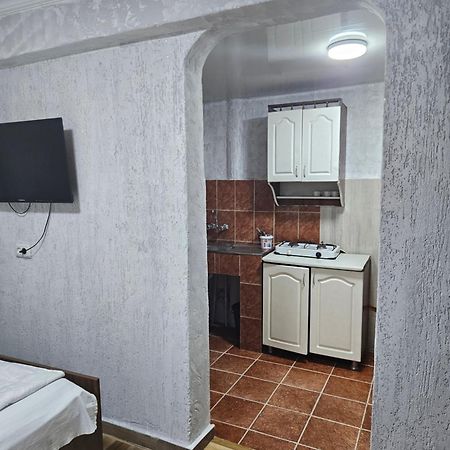 Guest House 2 Floor Батуми Экстерьер фото