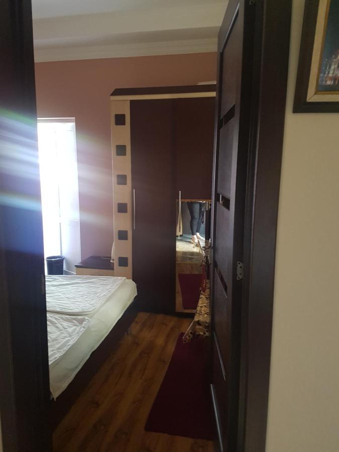 Guest House 2 Floor Батуми Экстерьер фото