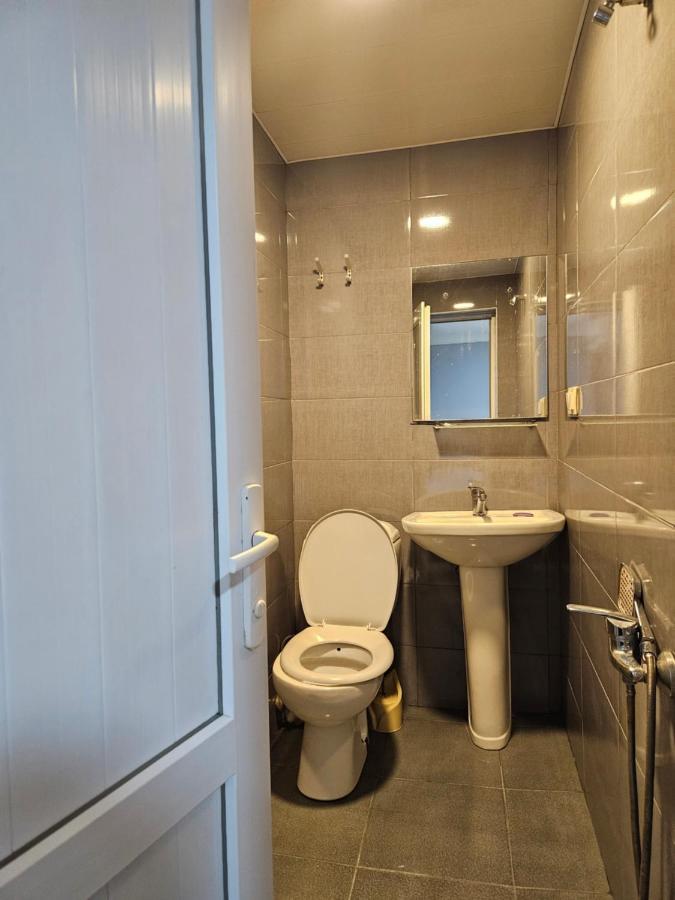 Guest House 2 Floor Батуми Экстерьер фото