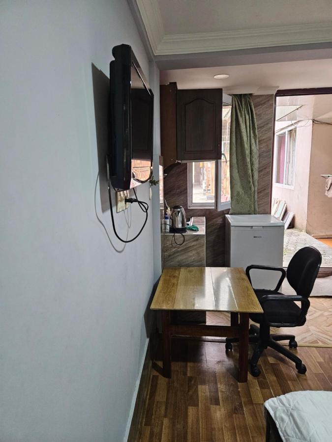 Guest House 2 Floor Батуми Экстерьер фото