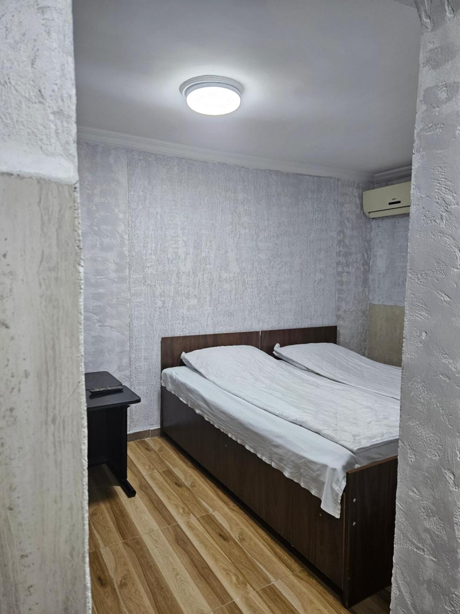 Guest House 2 Floor Батуми Экстерьер фото