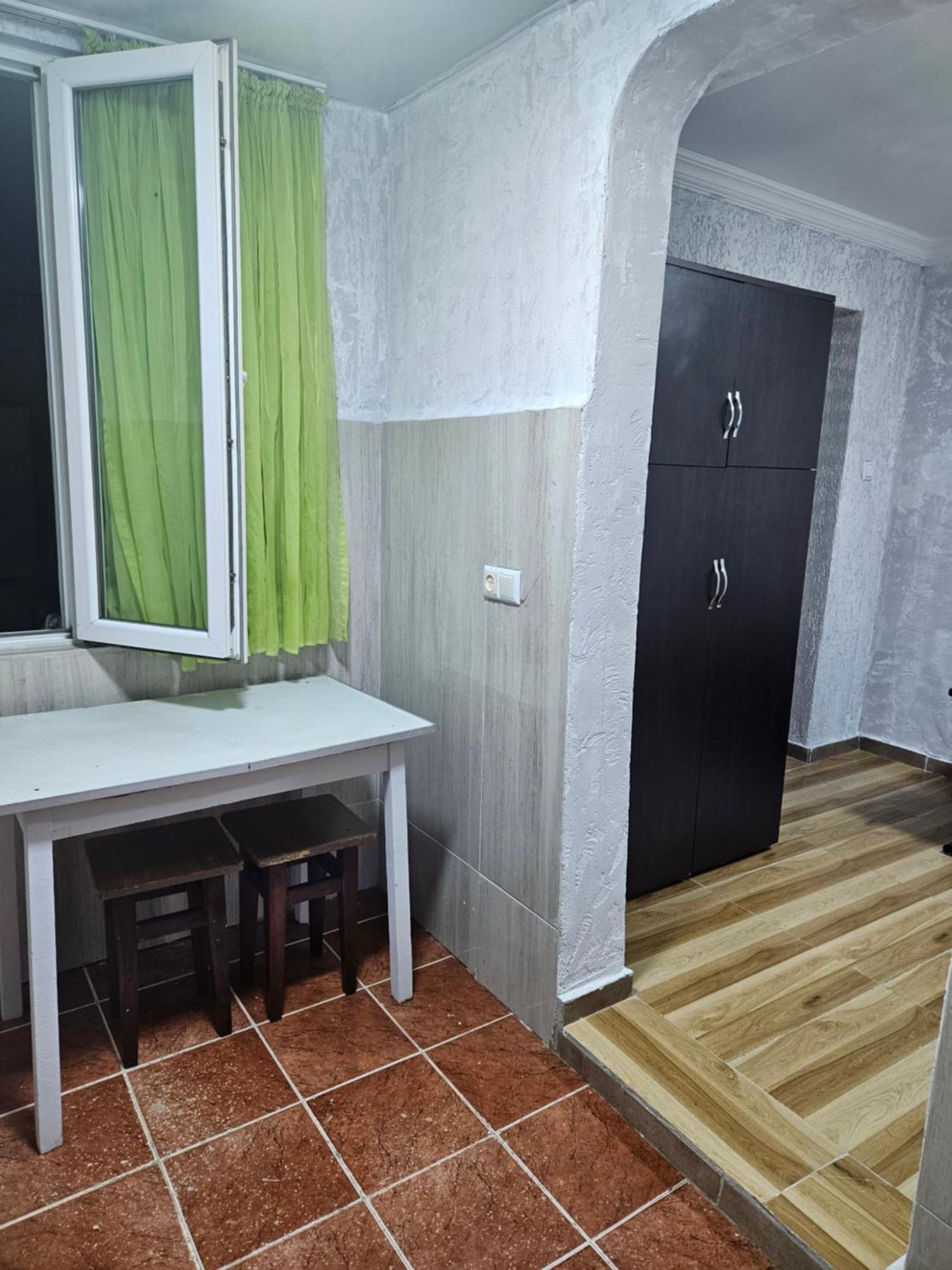 Guest House 2 Floor Батуми Экстерьер фото