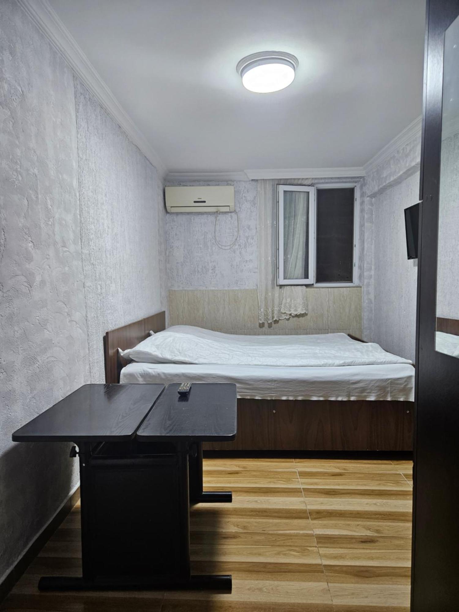 Guest House 2 Floor Батуми Экстерьер фото