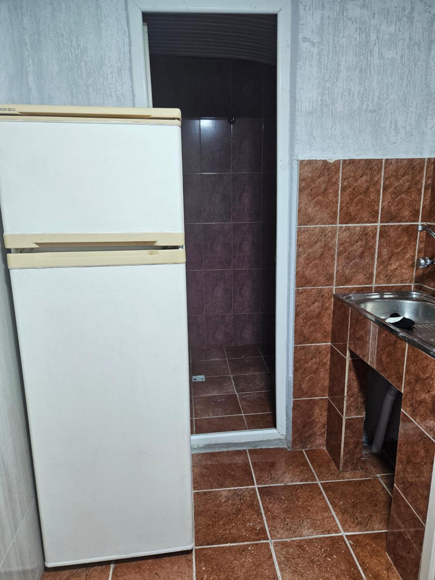Guest House 2 Floor Батуми Экстерьер фото