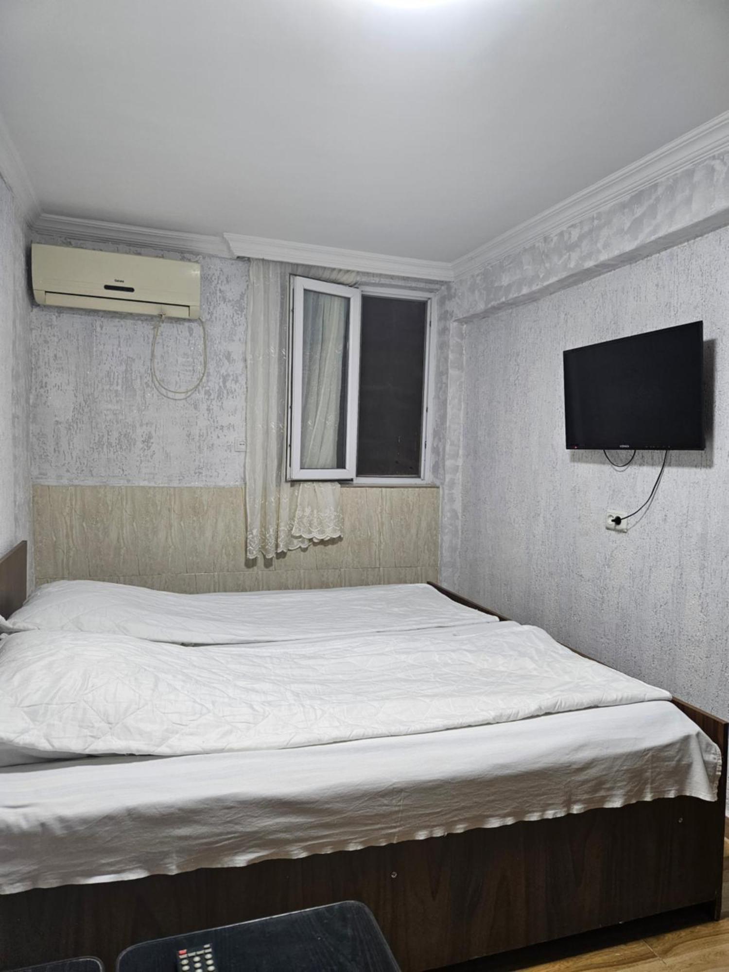 Guest House 2 Floor Батуми Экстерьер фото
