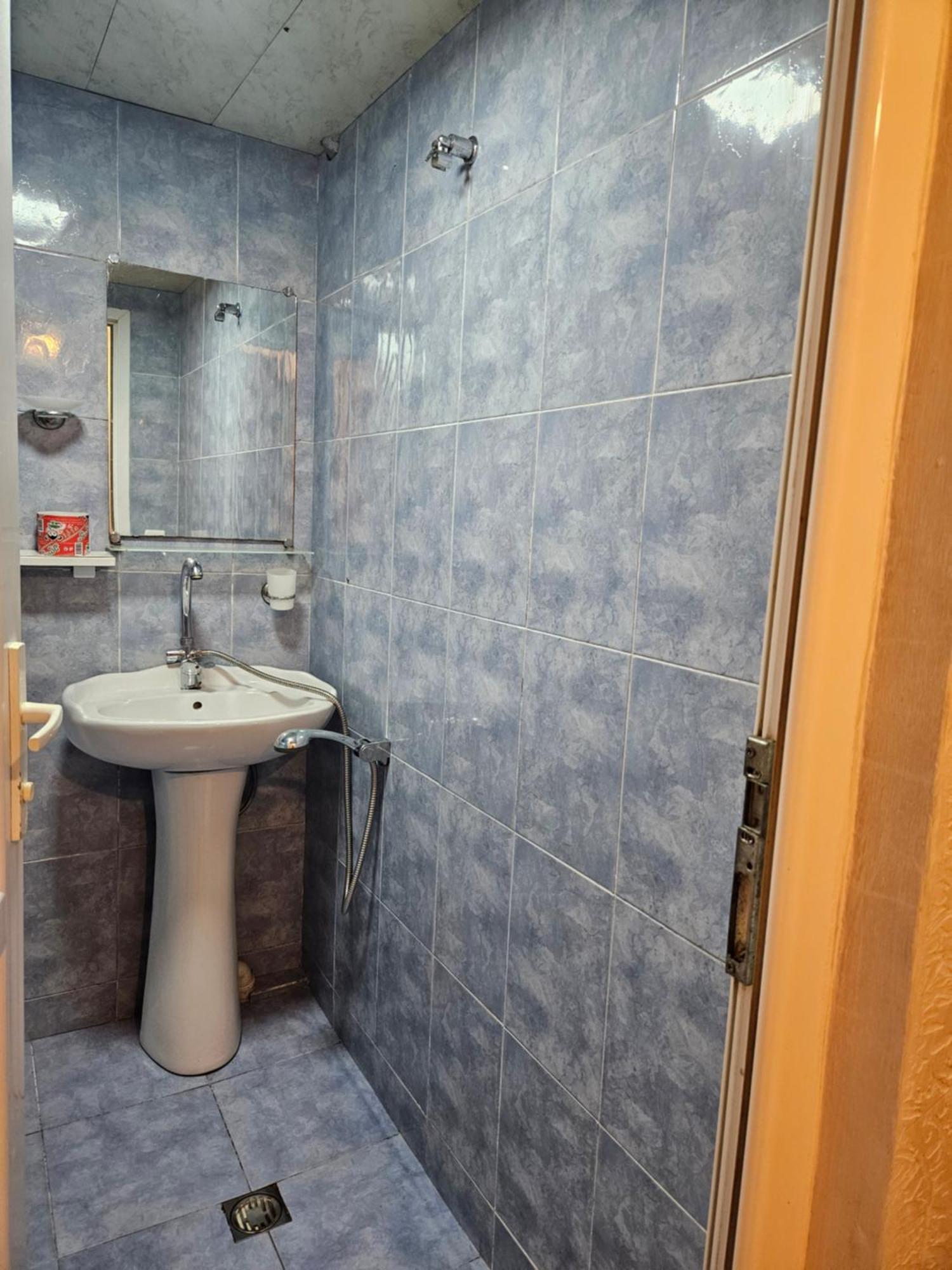 Guest House 2 Floor Батуми Экстерьер фото